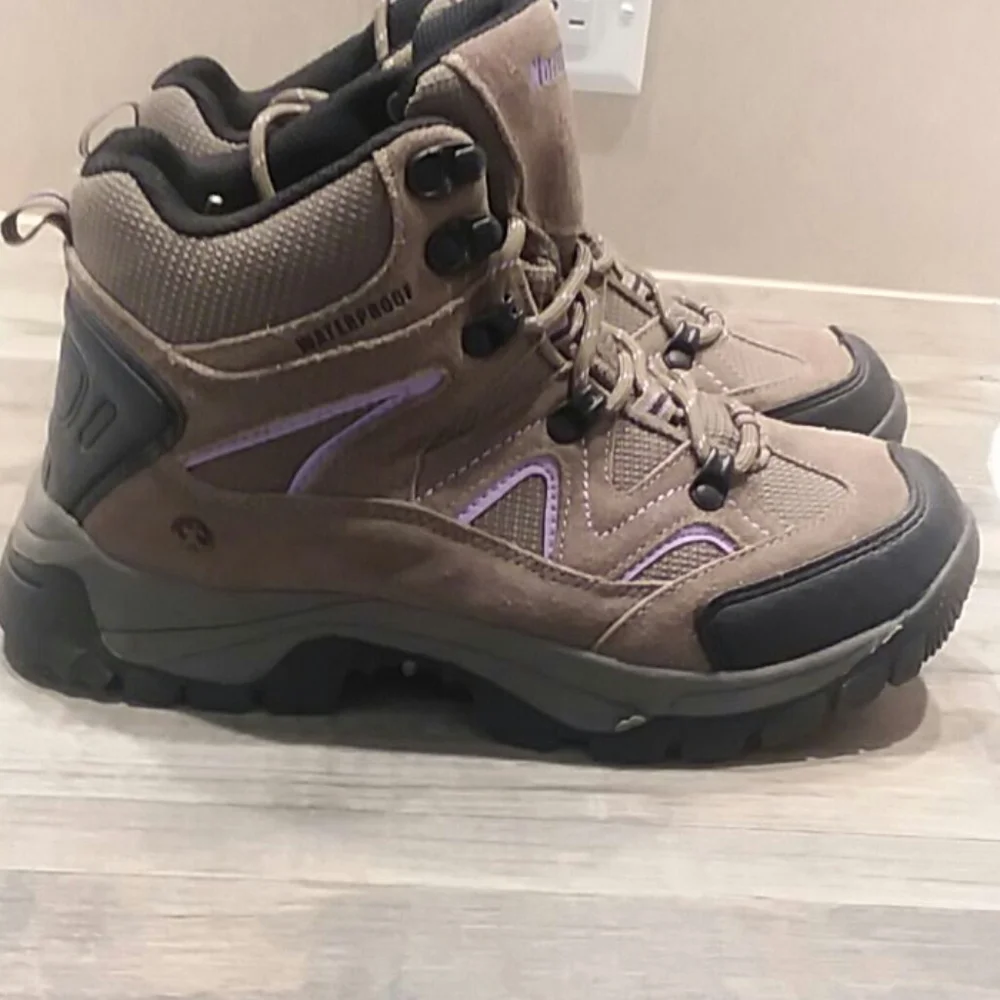 North Side Waterproof Suede hiking Walking Boots Women Size 8.5 - Picture 3 of 7